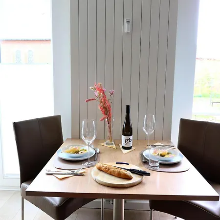 Miit Liebe Zum Detail Eingerichtete 2-zimmer-ferienwohnung Im Zentraum Von * 韦斯特兰